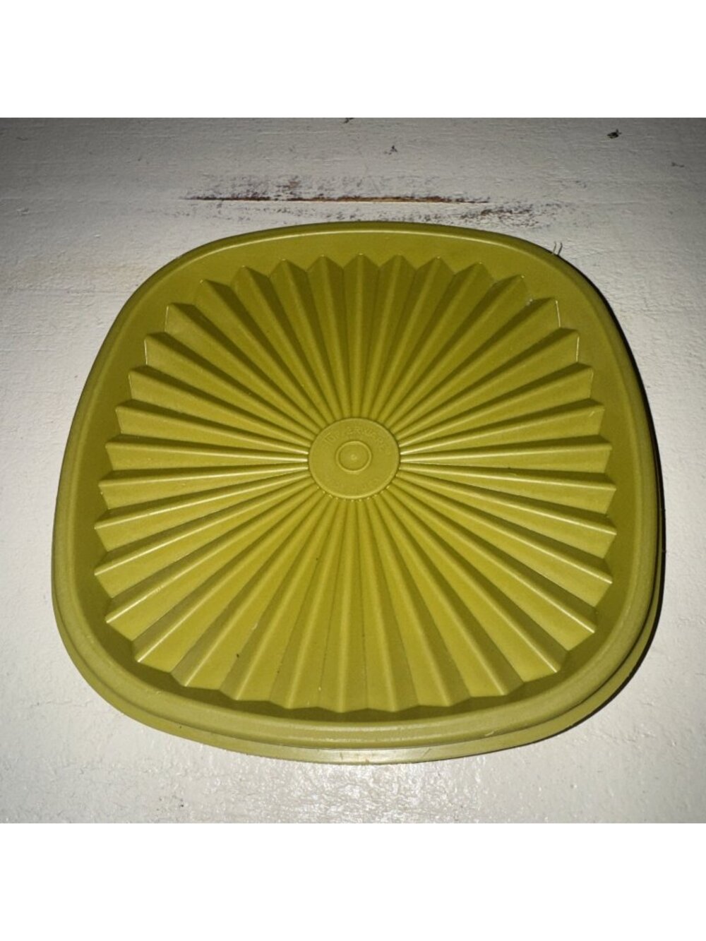 Vintage Tupperware Harvest Olive Green 841-6 Lid Only Sunburst 6x6”